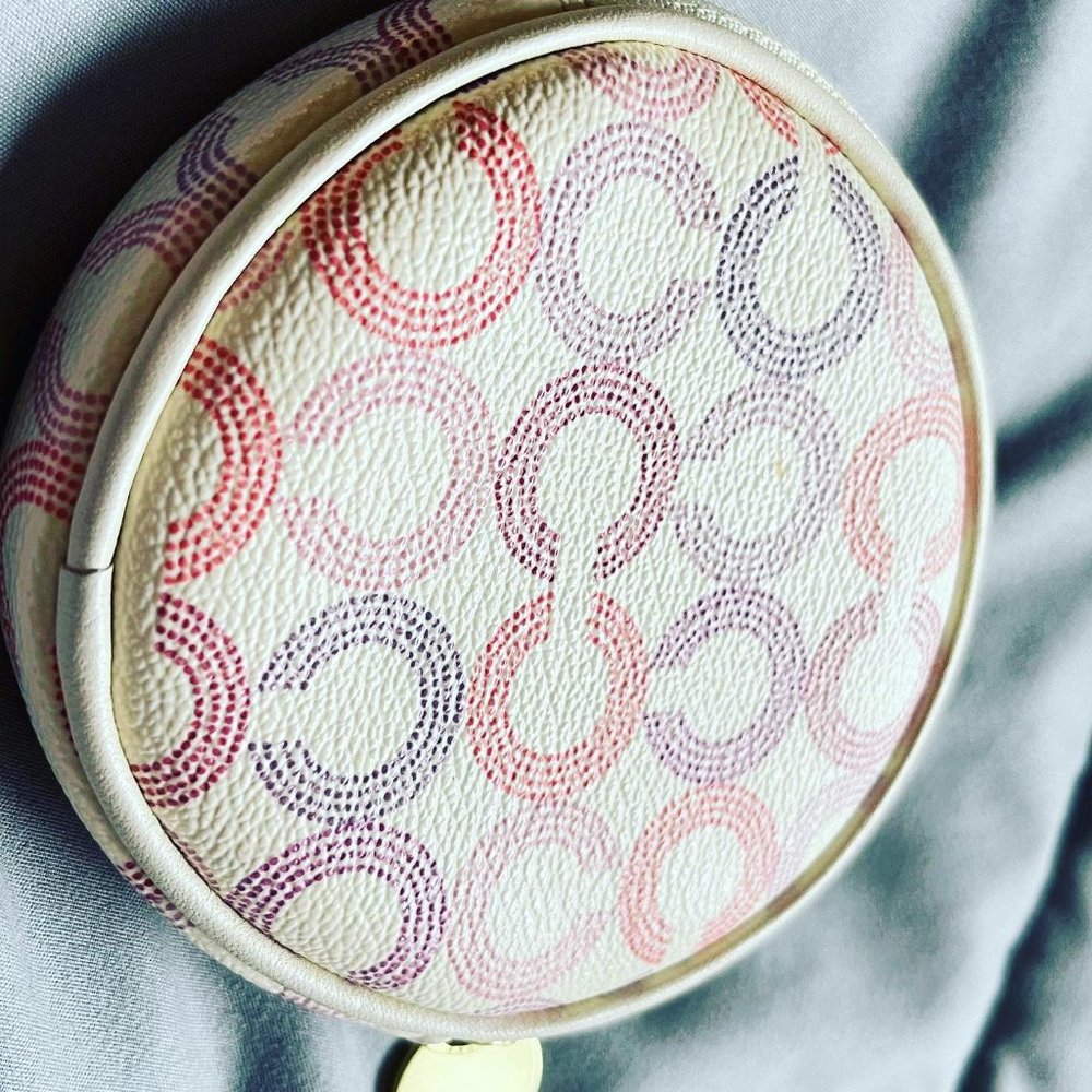 COACH SIGNATURE PINK COIN PURSE WITH GOLD HARDWARE